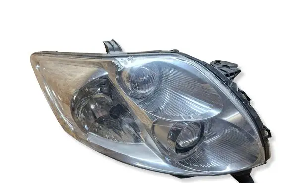 Toyota Auris 150 Headlight/headlamp 8111002470 89901943 89901357