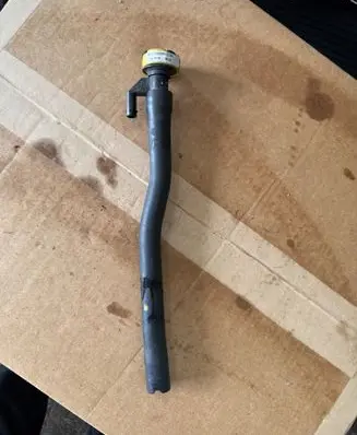 Peugeot 2008 II Breather hose/pipe 9812135680