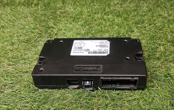 Ford Fiesta Bluetooth control unit module GE8T14D212AD B014673