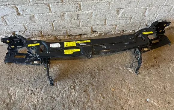 Volvo XC90 Top upper radiator support slam panel 30734536