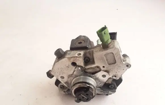 Volvo S80 Fuel injection high pressure pump