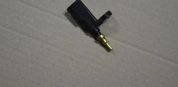 Volkswagen Polo V 6R Coolant temperature sensor 03F919501B