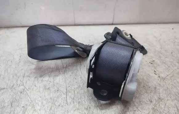 Toyota Land Cruiser (J120) Rear seatbelt TKAB0EF621 0432034
