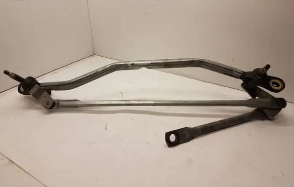 Audi RS4 Front wiper linkage 8K2955025C