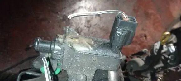 Toyota Avensis Verso Turbo solenoid valve 2581927030
