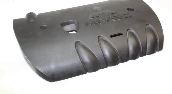 Mitsubishi Lancer Engine cover (trim) 1003A058