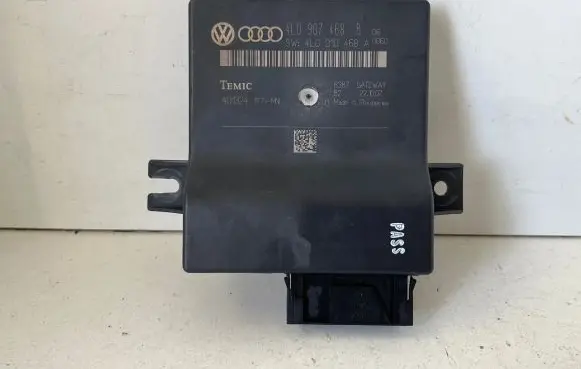 Audi A6 S6 C6 4F Gateway control module 4L0907468B 4L0910468A