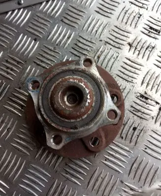 Mercedes-Benz B W245 Rear wheel hub