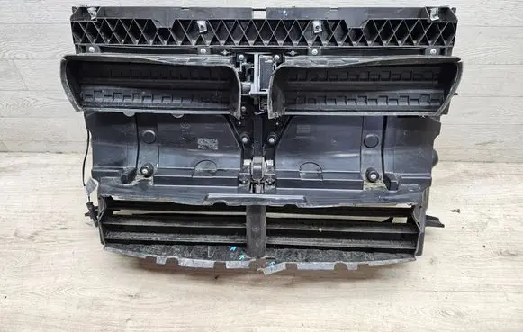 BMW 2 F45 Intercooler air guide/duct channel 7338207 7301606