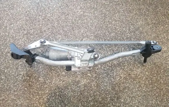 Audi A4 S4 B8 8K Front wiper linkage 8K1955023B