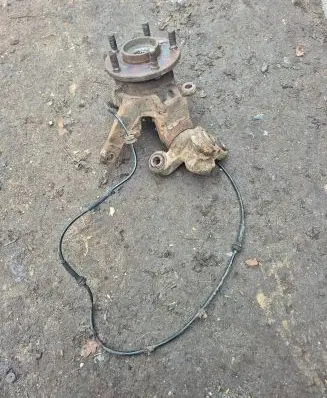 Nissan Primera Front wheel hub spindle knuckle