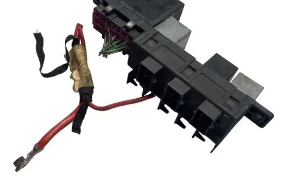 Volkswagen Golf IV Fuse box set 8L0941822