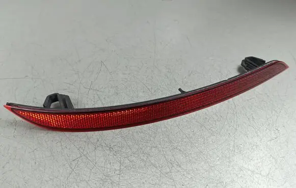 Volvo XC90 Rear tail light reflector 31468557 367939 12092018