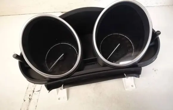 Mazda 3 II Speedometer (instrument cluster) bbm655430