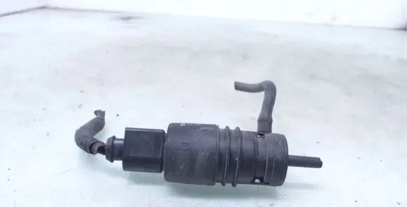 Honda Civic Windscreen/windshield washer pump 3043126