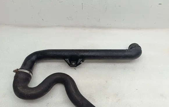 Volkswagen Golf III Intercooler pipe mounting bracket 1H0145762N