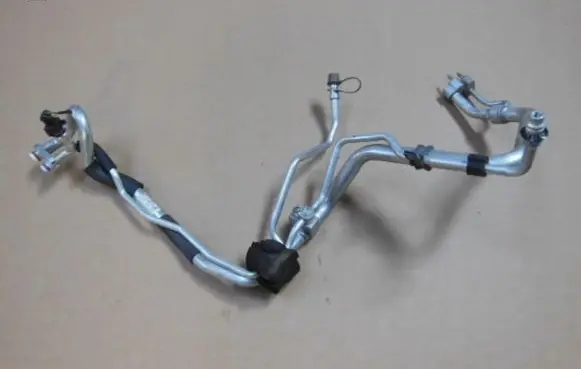 Jaguar E-Pace Air conditioning (A/C) pipe/hose HJ3219A834AB