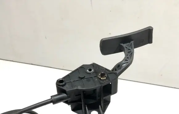 Peugeot 3008 I Engine bonnet (hood) release handle 9671786877