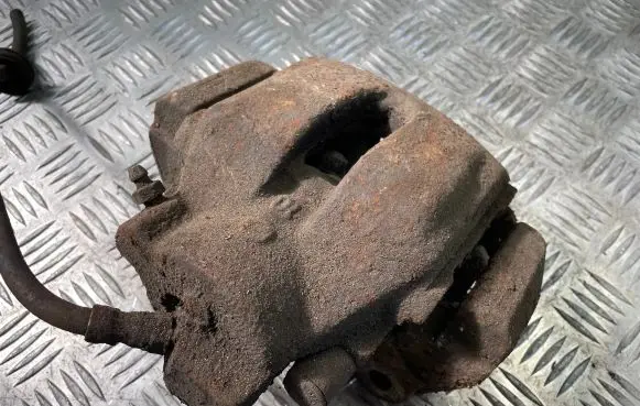BMW X5 E53 Front brake caliper