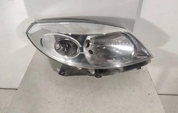 Dacia Sandero Headlight/headlamp 8200733877 00344900