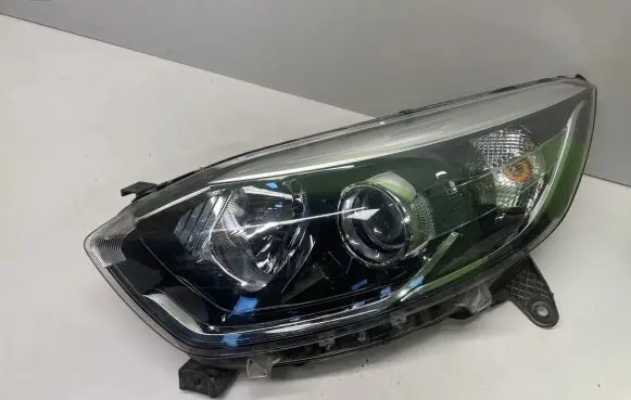 Renault Captur Headlight/headlamp 260603859R