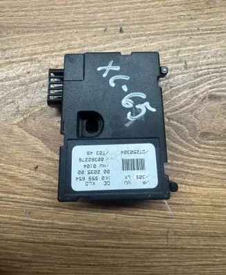 Volkswagen Touran I Steering angle sensor 1K0959654 00203500 00362276