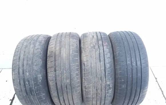 Toyota Prius+ (ZVW40) R17 summer tire 21550R17 21550ZR17