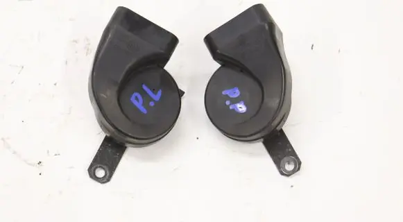 Lexus ES VII XZ10 Horn signal 86520-33220