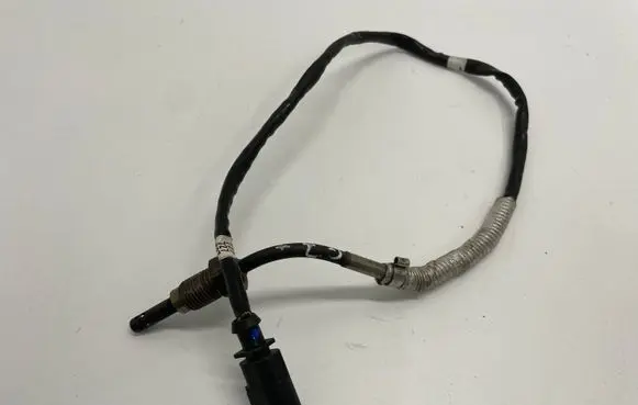 Audi A4 S4 B8 8K Exhaust gas temperature sensor 04L906088AE