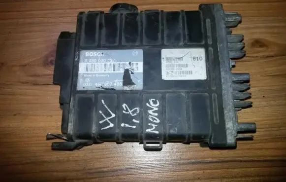 Volkswagen PASSAT B3 Engine control unit/module 0280000739 440907403