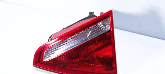 Audi A5 8T 8F Tailgate rear/tail lights 8T0945094 270102