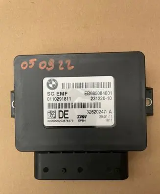 BMW 5 F10 F11 Hand brake control module 6850846 23122010 0110291811