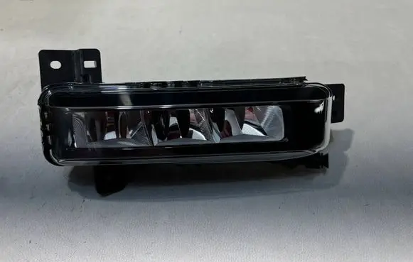 BMW 3 G20 G21 Front fog light 7433788