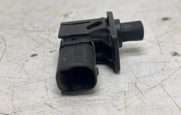 BMW 3 E46 Bonnet alarm switch sensor 8352229