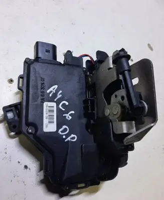 Audi A4 S4 B6 8E 8H Front door lock 8E1837016C