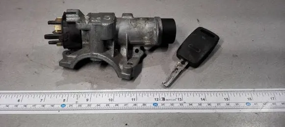 Audi A8 S8 D2 4D Ignition lock 4D0905851E