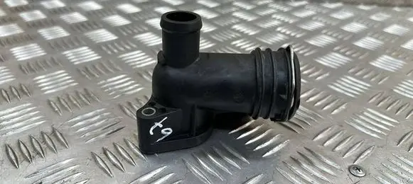 Mercedes-Benz E C207 W207 Engine coolant pipe/hose A6422001156