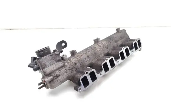 KIA Carnival Intake manifold 0K55118101