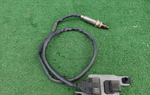 Audi Q5 SQ5 8R Lambda probe sensor 8R0907807G 5WK96728B