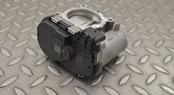 Mercedes-Benz A W176 Throttle valve A2701410025
