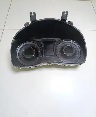 Hyundai i40 Speedometer (instrument cluster) 940013Z010 11001782820H 1161601230