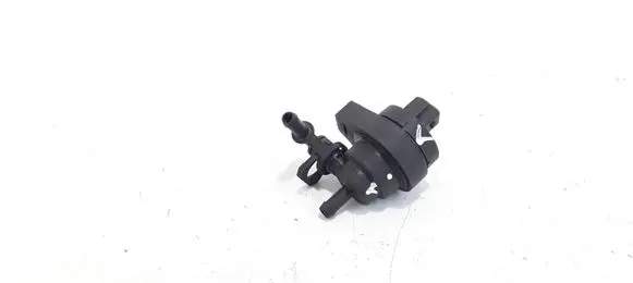 BMW 5 E39 Turbo solenoid valve 02592030