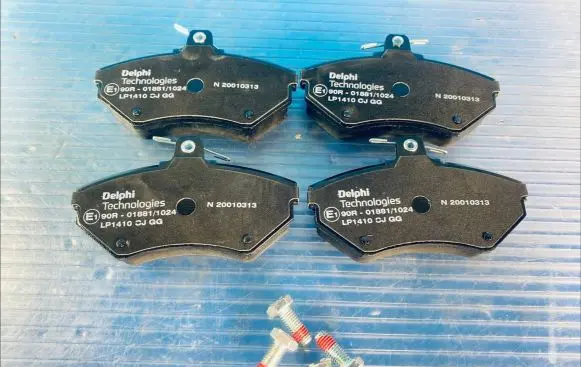 Audi A4 S4 B6 8E 8H Brake pads (front) 90R01881 LP1410