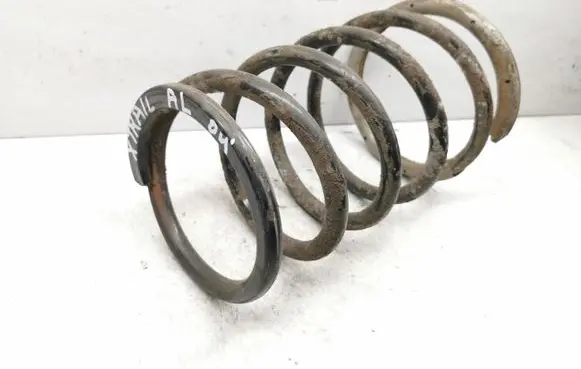 Nissan X-Trail T30 Rear coil spring