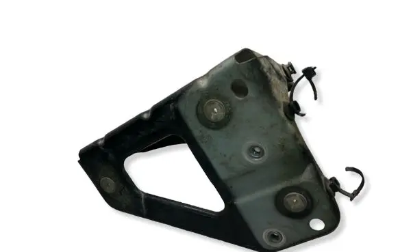 Audi A6 Allroad C6 Fender mounting bracket 4F0821136A