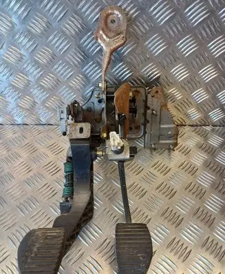 Peugeot 307 Pedal assembly 10381215 9653941080