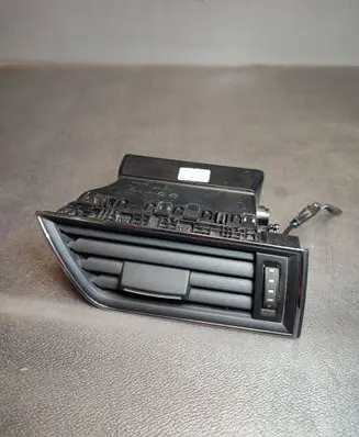 Skoda Superb B8 (3V) Dashboard side air vent grill/cover trim 3V0819702C