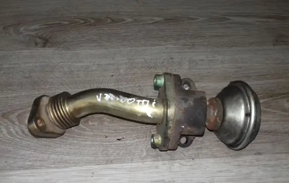 Volvo V70 EGR valve 72167506 074131525F