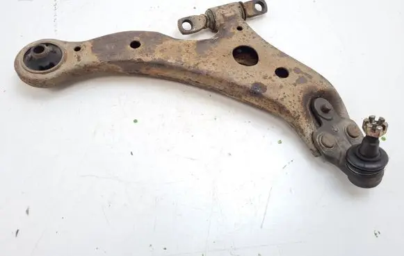 Toyota Previa (XR30, XR40) II Front lower control arm/wishbone