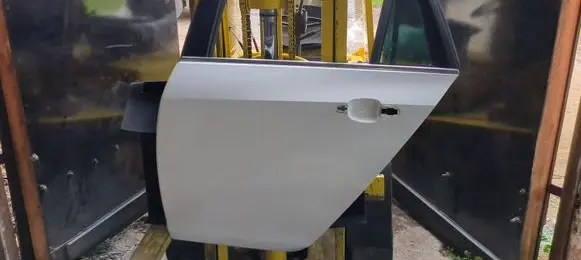 Opel Insignia A Rear door